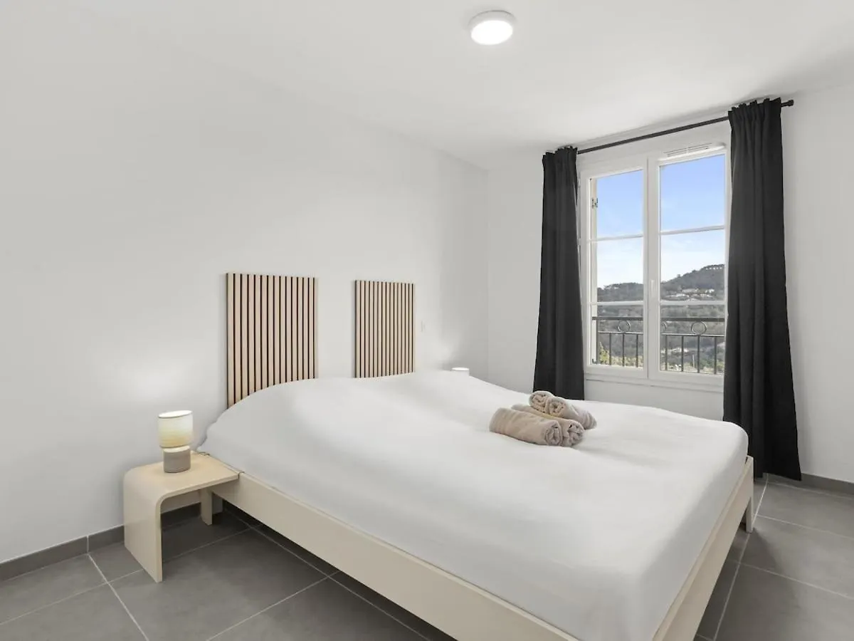 70M2, Piscine , 2 Chambres La Garde-Freinet France