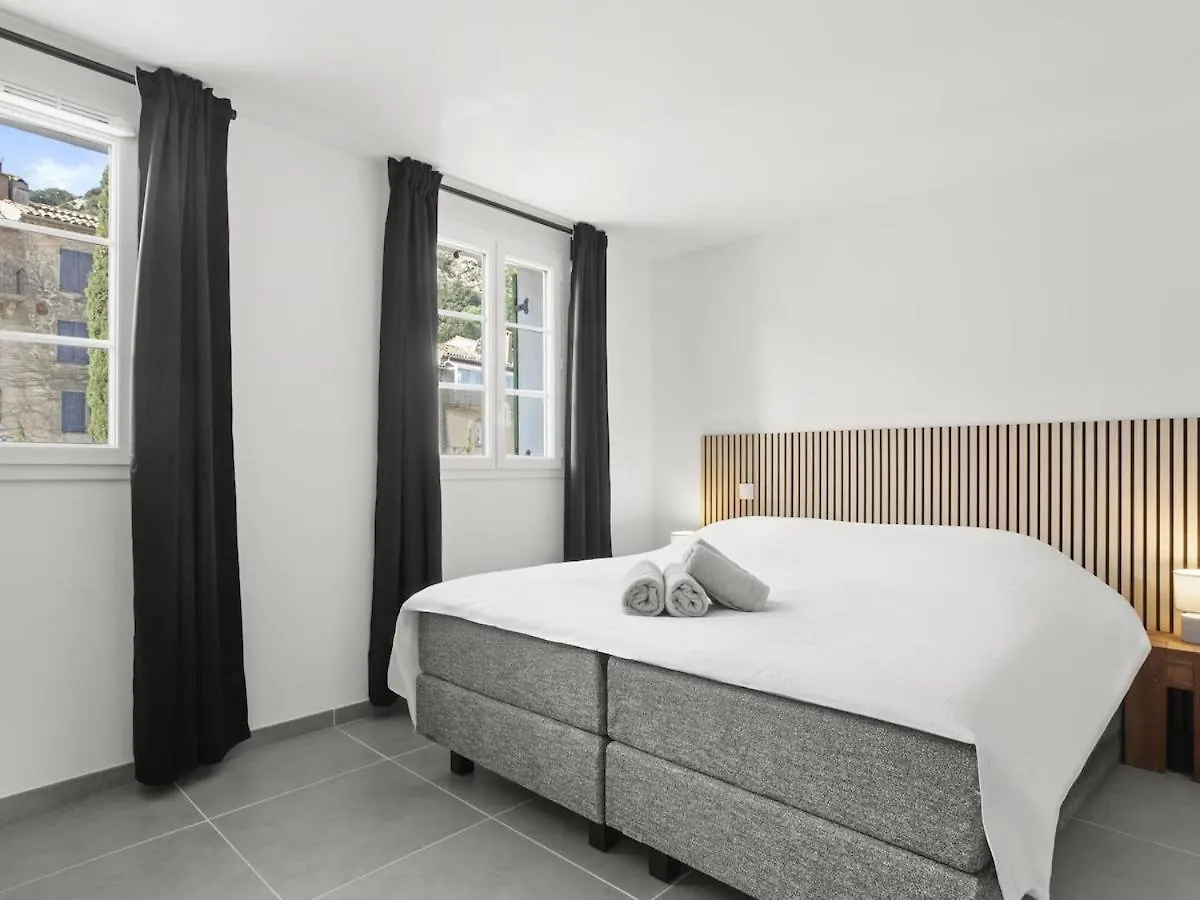 70M2, Piscine , 2 Chambres La Garde-Freinet Holiday home