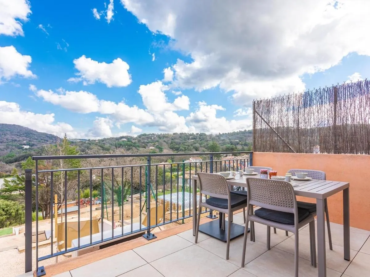70M2, Piscine , 2 Chambres La Garde-Freinet Holiday home